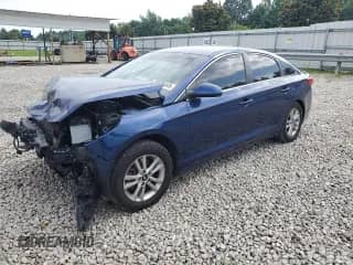 2016 Hyundai Sonata 2.4L z VIN 5NPE24AF5GH403138, wystawiony jako Copart lot #60075445 z przebiegiem Nie podano mil oraz Szkoda całkowita • Salvage title. Historia ofert i sprzedaży dostępna na DreamBid. Obrazek 1.