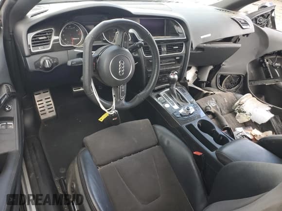 ✅ 2013 Audi RS 5 • VIN: WUAC6AFR5DA901729 • Lot: 49243225. Listed on Copart with Not provided. Free auction sales archive from the USA and detailed vehicle history report at DreamBid. Image 8.