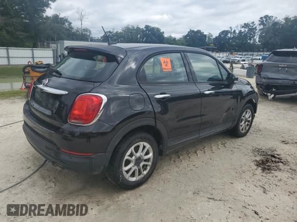 ✅ 2017 FIAT 500X Pop • VIN: ZFBCFXAB5HP610907 • Lot: 84570465. Listed on Copart with 94,955 mi. Free auction sales archive from the USA and detailed vehicle history report at DreamBid. Image 3.