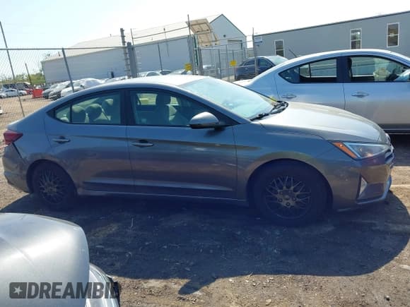 ✅ 2019 Hyundai Elantra SE • VIN: 5NPD74LF4KH456870 • Lot: 43324949. Listed on IAAI with 162,497 mi. Free auction sales archive from the USA and detailed vehicle history report at DreamBid. Image 13.