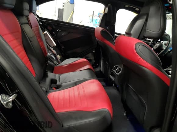 ✅ 2023 Mercedes-Benz C 43 AMG • VIN: W1KAF8HB4PR105840 • Lot: 42127305. Wystawiony na Copart z przebiegiem 16 712 mil. Bezpłatny archiwum sprzedaży aukcyjnych z USA i szczegółowy raport historii pojazdu na DreamBid. Zdjęcie 10.