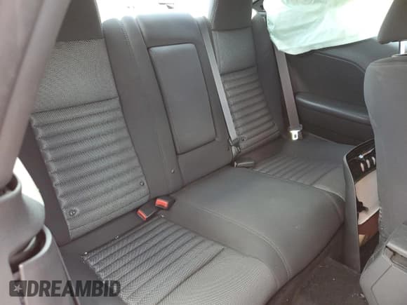 ✅ 2014 Dodge Challenger R/T 100th Anniversary Appearance • VIN: 2C3CDYBT6EH154162 • Lot: 66798194. Wystawiony na Copart z przebiegiem 87 317 mil. Bezpłatny archiwum sprzedaży aukcyjnych z USA i szczegółowy raport historii pojazdu na DreamBid. Zdjęcie 11.