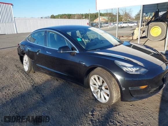 ✅ 2018 Tesla Model 3 Long Range Battery • VIN: 5YJ3E1EA1JF053640 • Lot: 43565419. Wystawiony na IAAI z przebiegiem 110 133 mil. Bezpłatny archiwum sprzedaży aukcyjnych z USA i szczegółowy raport historii pojazdu na DreamBid. Zdjęcie 1.