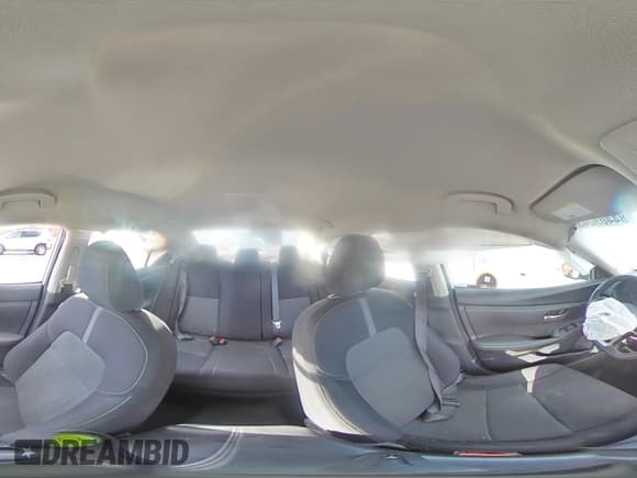 ✅ 2024 Nissan Sentra SV • VIN: 3N1AB8CV2RY236756 • Lot: 84469245. Listed on Copart with 13,872 mi. Free auction sales archive from the USA and detailed vehicle history report at DreamBid. Image 14.