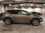 ✅ 2014 Nissan Murano SV • VIN: JN8AZ1MW4EW500217 • Лот: 42268959. Опубликован ранее на IAAI с пробегом 272 308 миль. Бесплатный доступ к архиву аукционных продаж из США и подробный отчёт об истории автомобиля на DreamBid. Изображение 14.