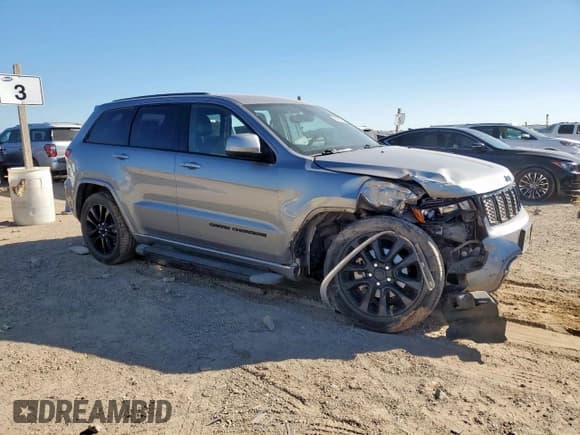 ✅ 2019 Jeep Grand Cherokee Altitude • VIN: 1C4RJEAG3KC615415 • Lot: 84956095. Listed on Copart with 93,933 mi. Free auction sales archive from the USA and detailed vehicle history report at DreamBid. Image 4.