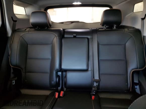 ✅ 2023 GMC Terrain AT4 • VIN: 3GKALYEG4PL196994 • Lot: 48993425. Wystawiony na Copart z przebiegiem 11 077 mil. Bezpłatny archiwum sprzedaży aukcyjnych z USA i szczegółowy raport historii pojazdu na DreamBid. Zdjęcie 10.