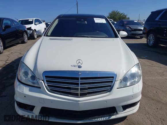 ✅ 2008 Mercedes-Benz S 550 • VIN: WDDNG71X78A224111 • Lot: 42886427. Wystawiony na IAAI z przebiegiem 49 151 mil. Bezpłatny archiwum sprzedaży aukcyjnych z USA i szczegółowy raport historii pojazdu na DreamBid. Zdjęcie 12.