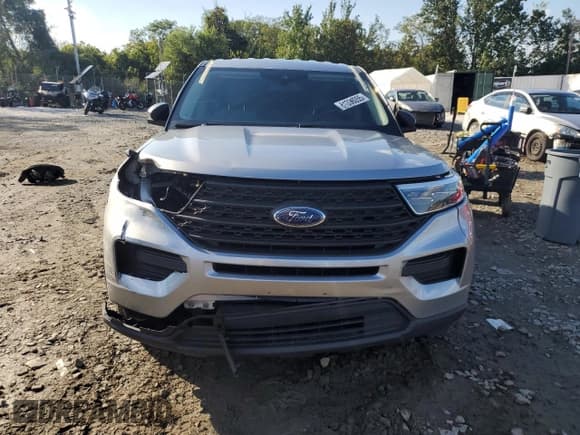 ✅ 2022 Ford Explorer • VIN: 1FMSK8BH8NGA02593 • Lot: 81336055. Wystawiony na Copart z przebiegiem 70 654 mil. Bezpłatny archiwum sprzedaży aukcyjnych z USA i szczegółowy raport historii pojazdu na DreamBid. Zdjęcie 5.