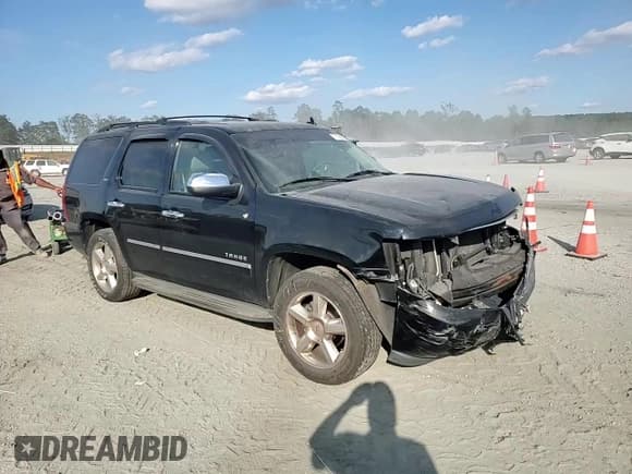 ✅ 2010 Chevrolet Tahoe LT • VIN: 1GNMCBE31AR210439 • Lot: 71150295. Listed on Copart with 225,218 mi. Free auction sales archive from the USA and detailed vehicle history report at DreamBid. Image 15.