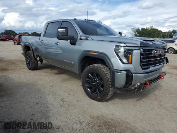 ✅ 2025 GMC Sierra 2500HD AT4 • VIN: 1GT4UPE78SF130127 • Lot: 80673285. Wystawiony na Copart z przebiegiem Nie podano. Bezpłatny archiwum sprzedaży aukcyjnych z USA i szczegółowy raport historii pojazdu na DreamBid. Zdjęcie 4.