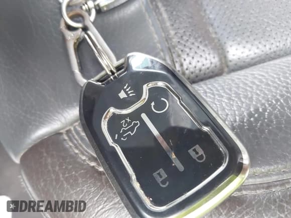 ✅ 2021 GMC Sierra 1500 Denali • VIN: 3GTP8FED4MG233984 • Lot: 43056259. Wystawiony na IAAI z przebiegiem 72 256 mil. Bezpłatny archiwum sprzedaży aukcyjnych z USA i szczegółowy raport historii pojazdu na DreamBid. Zdjęcie 11.