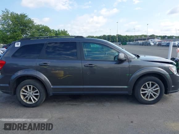 ✅ 2017 Dodge Journey SXT • VIN: 3C4PDDBG4HT540566 • Lot: 43061099. Wystawiony na IAAI z przebiegiem 140 130 mil. Bezpłatny archiwum sprzedaży aukcyjnych z USA i szczegółowy raport historii pojazdu na DreamBid. Zdjęcie 13.