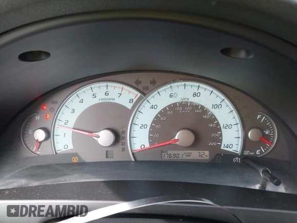 ✅ 2010 Toyota Camry • VIN: 4T1BF3EK6AU527940 • Lot: 43201993. Listed on IAAI with 176,901 mi. Free auction sales archive from the USA and detailed vehicle history report at DreamBid. Image 7.