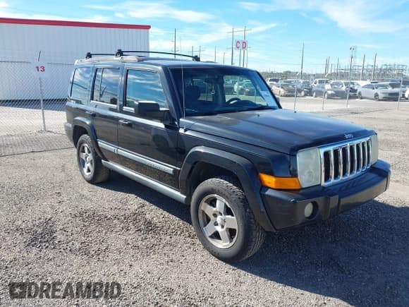 ✅ 2009 Jeep Commander Sport • VIN: 1J8HH48K79C539096 • Лот: 43804032. Опубликован ранее на IAAI с пробегом 212 832 миль. Бесплатный доступ к архиву аукционных продаж из США и подробный отчёт об истории автомобиля на DreamBid. Изображение 1.