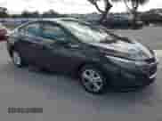 2017 Chevrolet Cruze LT с VIN 1G1BE5SM9H7247794, выставлен на аукционе Copart как лот 90426235 с пробегом 101 687 миль миль и Списание • Salvage title. История ставок и продаж доступна на DreamBid. Изображение 4.