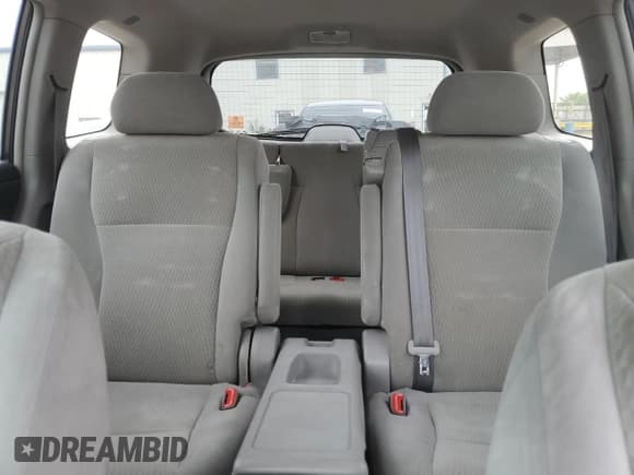 ✅ 2010 Toyota Highlander • VIN: 5TDBK3EH3AS015660 • Lot: 57363485. Listed on Copart with 204,398 mi. Free auction sales archive from the USA and detailed vehicle history report at DreamBid. Image 10.