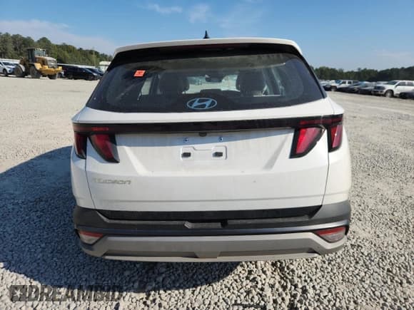 ✅ 2025 Hyundai Tucson SE • VIN: 5NMJA3DE7SH483269 • Lot: 83772605. Wystawiony na Copart z przebiegiem 7 927 mil. Bezpłatny archiwum sprzedaży aukcyjnych z USA i szczegółowy raport historii pojazdu na DreamBid. Zdjęcie 6.