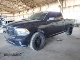 2014 Ram 1500 Express z VIN 1C6RR6FT4ES398169, wystawiony jako Copart lot #82331105 z przebiegiem 138 736 mil mil oraz Czysty tytuł • Clean title. Historia ofert i sprzedaży dostępna na DreamBid. Obrazek 1.