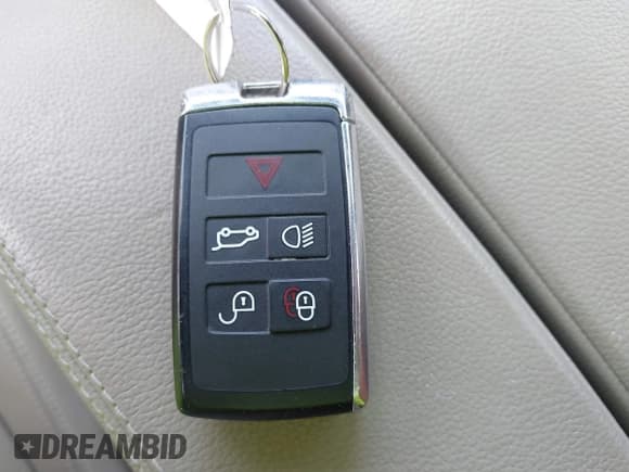 ✅ 2021 Land Rover Range Rover Velar R-Dynamic S • VIN: SALYT2EX1MA316687 • Lot: 43164937. Listed on IAAI with 66,177 mi. Free auction sales archive from the USA and detailed vehicle history report at DreamBid. Image 11.