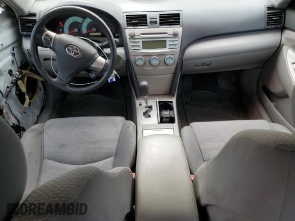 ✅ 2009 Toyota Camry • VIN: 4T1BE46K89U835646 • Lot: 63335785. Wystawiony na Copart z przebiegiem 182 977 mil. Bezpłatny archiwum sprzedaży aukcyjnych z USA i szczegółowy raport historii pojazdu na DreamBid. Zdjęcie 8.