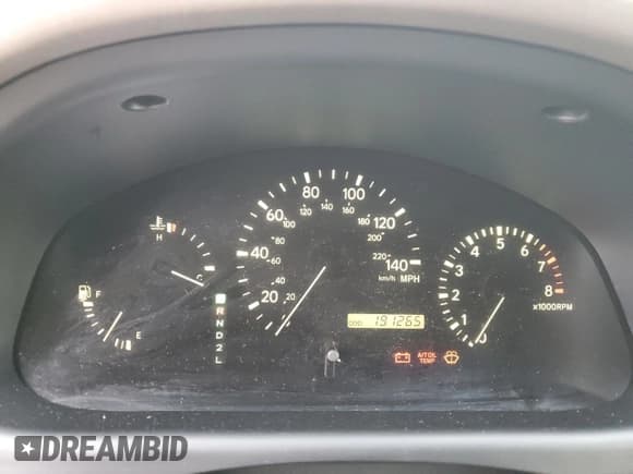 ✅ 2000 Lexus RX 300 • VIN: JT6HF10U2Y0140354 • Lot: 82716485. Listed on Copart with 191,265 mi. Free auction sales archive from the USA and detailed vehicle history report at DreamBid. Image 9.