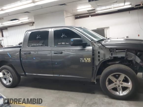✅ 2017 Ram 1500 Tradesman • VIN: 3C6RR7KT5HG549057 • Лот: 43258980. Опубликован ранее на IAAI с пробегом 316 322 миль. Бесплатный доступ к архиву аукционных продаж из США и подробный отчёт об истории автомобиля на DreamBid. Изображение 14.
