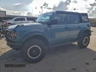 ✅ 2023 Ford Bronco Badlands • VIN: 1FMEE5DP5PLB02698 • Лот: 94561255. Опубликован ранее на Copart с пробегом 19 334 миль. Бесплатный доступ к архиву аукционных продаж из США и подробный отчёт об истории автомобиля на DreamBid. Изображение 1.