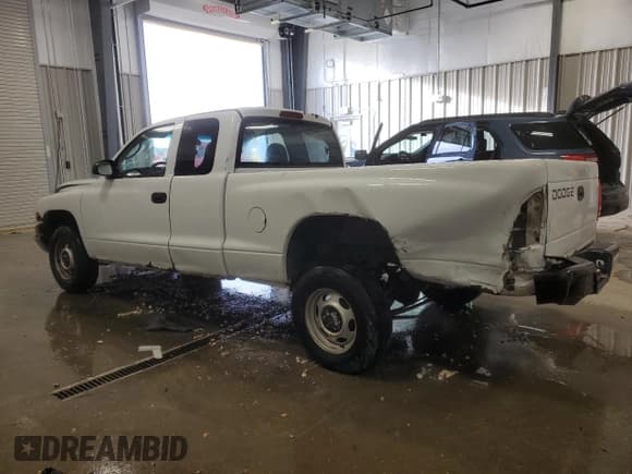 ✅ 2000 Dodge Dakota • VIN: 1B7GL22X7YS686484 • Lot: 76627004. Wystawiony na Copart z przebiegiem 86 083 mil. Bezpłatny archiwum sprzedaży aukcyjnych z USA i szczegółowy raport historii pojazdu na DreamBid. Zdjęcie 2.