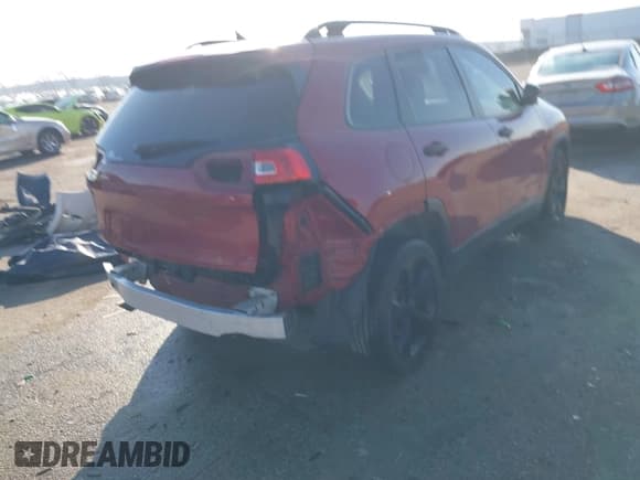 ✅ 2017 Jeep Cherokee Altitude • VIN: 1C4PJLAB2HW623965 • Lot: 41248617. Wystawiony na IAAI z przebiegiem 132 008 mil. Bezpłatny archiwum sprzedaży aukcyjnych z USA i szczegółowy raport historii pojazdu na DreamBid. Zdjęcie 4.