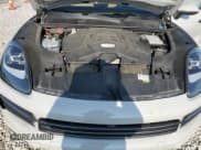 ✅ 2023 Porsche Cayenne • VIN: WP1AA2AY3PDA10427 • Lot: 66945785. Wystawiony na Copart z przebiegiem 20 238 mil. Bezpłatny archiwum sprzedaży aukcyjnych z USA i szczegółowy raport historii pojazdu na DreamBid. Zdjęcie 12.