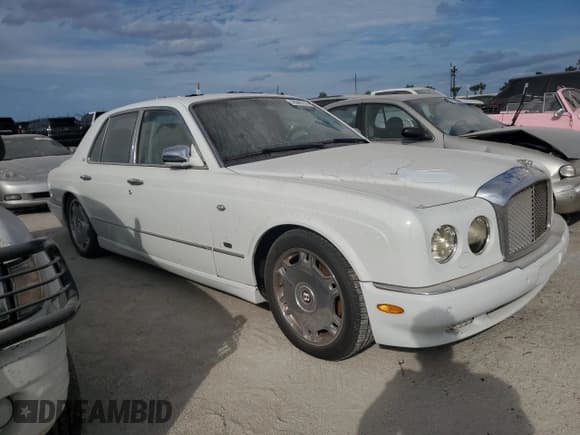 ✅ 2008 Bentley Arnage • VIN: SCBLC47J38CX12882 • Lot: 75646314. Wystawiony na Copart z przebiegiem Nie podano. Bezpłatny archiwum sprzedaży aukcyjnych z USA i szczegółowy raport historii pojazdu na DreamBid. Zdjęcie 4.