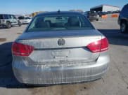 ✅ 2014 Volkswagen Passat SE • VIN: 1VWBT7A38EC091278 • Lot: 43671837. Wystawiony na IAAI z przebiegiem 109 610 mil. Bezpłatny archiwum sprzedaży aukcyjnych z USA i szczegółowy raport historii pojazdu na DreamBid. Zdjęcie 16.