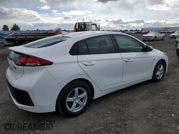 ✅ 2018 Hyundai Ioniq Blue • VIN: KMHC65LC9JU091354 • Lot: 49430715. Wystawiony na Copart z przebiegiem 91 555 mil. Bezpłatny archiwum sprzedaży aukcyjnych z USA i szczegółowy raport historii pojazdu na DreamBid. Zdjęcie 3.