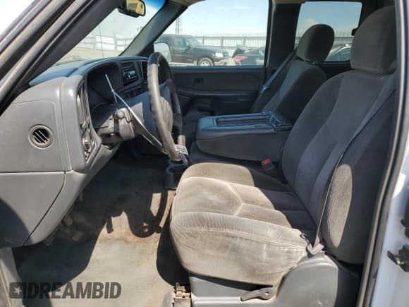 ✅ 2003 Chevrolet Silverado 1500 LS • VIN: 2GCEC19V031361240 • Lot: 80653795. Listed on Copart with 283,503 mi. Free auction sales archive from the USA and detailed vehicle history report at DreamBid. Image 7.