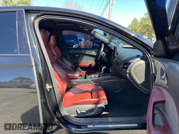 ✅ 2018 Audi S6 Premium Plus • VIN: WAUFFAFC6JN000859 • Лот: 58193725. Опубликован ранее на Copart с пробегом 120 327 миль. Бесплатный доступ к архиву аукционных продаж из США и подробный отчёт об истории автомобиля на DreamBid. Изображение 5.