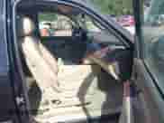 2014 Chevrolet Suburban LT z VIN 1GNSCJE05ER121390, wystawiony jako IAAI lot #42684312 z przebiegiem 283 608 mil mil oraz . Historia ofert i sprzedaży dostępna na DreamBid. Obrazek 5.