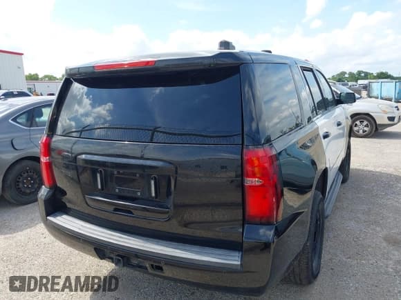 ✅ 2017 Chevrolet Tahoe Commercial • VIN: 1GNLCDEC2HR187691 • Lot: 42495430. Wystawiony na IAAI z przebiegiem 87 802 mil. Bezpłatny archiwum sprzedaży aukcyjnych z USA i szczegółowy raport historii pojazdu na DreamBid. Zdjęcie 16.