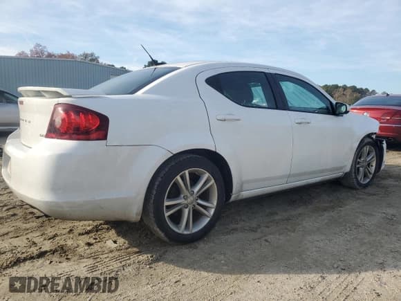 ✅ 2014 Dodge Avenger SXT • VIN: 1C3CDZCB6EN217733 • Лот: 79551144. Опубликован ранее на Copart с пробегом 157 228 миль. Бесплатный доступ к архиву аукционных продаж из США и подробный отчёт об истории автомобиля на DreamBid. Изображение 3.
