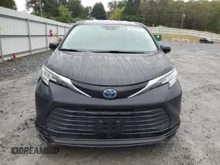 ✅ 2022 Toyota Sienna LE • VIN: 5TDKRKEC0NS075864 • Лот: 90046945. Опубликован ранее на Copart с пробегом 220 725 миль. Бесплатный доступ к архиву аукционных продаж из США и подробный отчёт об истории автомобиля на DreamBid. Изображение 5.