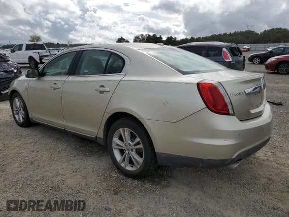 ✅ 2011 Lincoln MKS • VIN: 1LNHL9DR1BG600815 • Lot: 81960545. Listed on Copart with 199,429 mi. Free auction sales archive from the USA and detailed vehicle history report at DreamBid. Image 2.