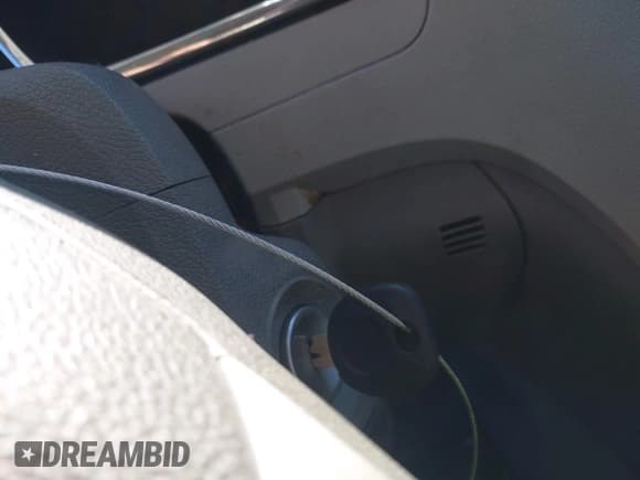 ✅ 2012 Chevrolet Traverse LS • VIN: 1GNKRFEDXCJ404734 • Lot: 43466456. Wystawiony na IAAI z przebiegiem 207 809 mil. Bezpłatny archiwum sprzedaży aukcyjnych z USA i szczegółowy raport historii pojazdu na DreamBid. Zdjęcie 11.