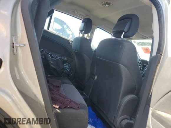 2010 Dodge Caliber SXT с VIN 1B3CB4HA5AD618955, выставлен на аукционе Copart как лот 81330035 с пробегом Не указан миль и Списание • Salvage title. История ставок и продаж доступна на DreamBid. Изображение 10.