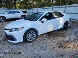 ✅ 2024 Toyota Camry LE • VIN: 4T1C11AK9RU864546 • Lot: 86251405. Listed on Copart with 35,828 mi. Free auction sales archive from the USA and detailed vehicle history report at DreamBid. Image 1.