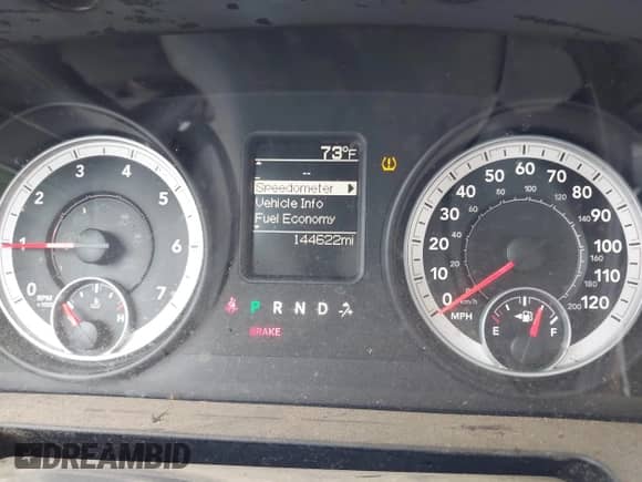 2013 Ram 1500 Express z VIN 3C6JR6ATXDG572482, wystawiony jako IAAI lot #42891027 z przebiegiem 144 622 mil mil oraz . Historia ofert i sprzedaży dostępna na DreamBid. Obrazek 7.