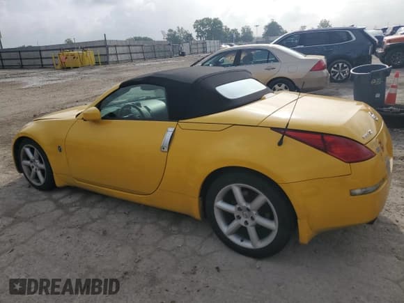 ✅ 2005 Nissan 350Z Touring • VIN: JN1AZ36A25M755441 • Lot: 59568765. Wystawiony na Copart z przebiegiem 151 457 mil. Bezpłatny archiwum sprzedaży aukcyjnych z USA i szczegółowy raport historii pojazdu na DreamBid. Zdjęcie 2.