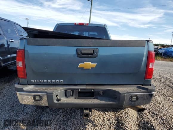 ✅ 2007 Chevrolet Silverado 2500HD Work Truck • VIN: 1GCHK29K47E556032 • Лот: 71995625. Опубликован ранее на Copart с пробегом 136 485 миль. Бесплатный доступ к архиву аукционных продаж из США и подробный отчёт об истории автомобиля на DreamBid. Изображение 6.