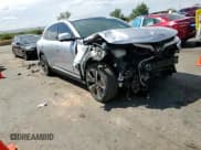 ✅ 2024 VinFast VF 8 Plus • VIN: RLLV1AFA2RH004905 • Lot: 67291635. Wystawiony na Copart z przebiegiem 826 mil. Bezpłatny archiwum sprzedaży aukcyjnych z USA i szczegółowy raport historii pojazdu na DreamBid. Zdjęcie 15.