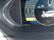 ✅ 2017 Chevrolet Bolt EV LT • VIN: 1G1FW6S00H4188556 • Lot: 42025003. Wystawiony na IAAI z przebiegiem 24 009 mil. Bezpłatny archiwum sprzedaży aukcyjnych z USA i szczegółowy raport historii pojazdu na DreamBid. Zdjęcie 15.