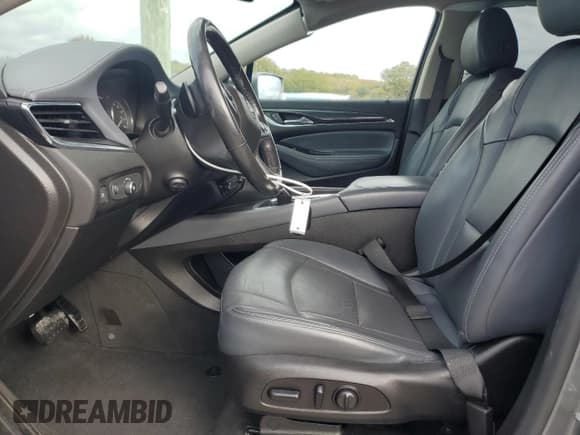 ✅ 2019 Buick Enclave Premium • VIN: 5GAERCKW0KJ165401 • Lot: 90482275. Wystawiony na Copart z przebiegiem 121 001 mil. Bezpłatny archiwum sprzedaży aukcyjnych z USA i szczegółowy raport historii pojazdu na DreamBid. Zdjęcie 7.